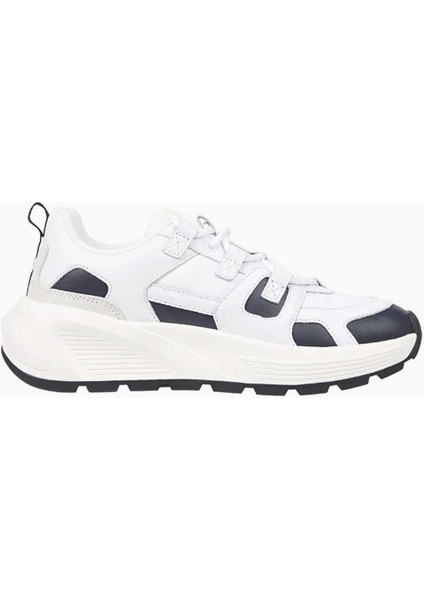 Premium Runner Sneaker