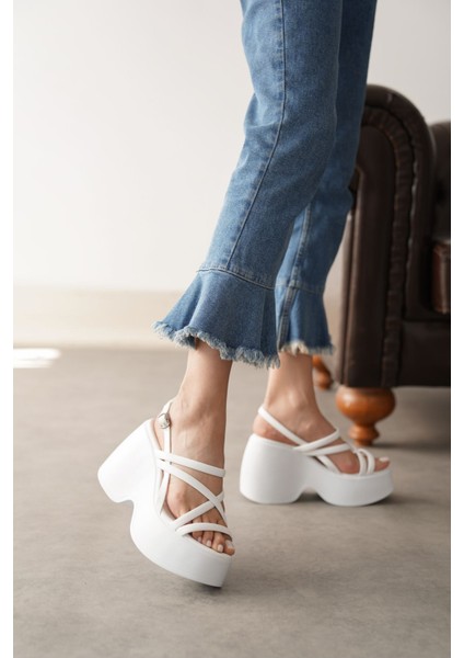 Kadın Jakar Dolgu Topuklu Sandalet - Beyaz