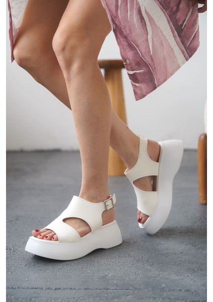 Kadın Sagata Kalın Tabanlı Sandalet - Beyaz fiyatları