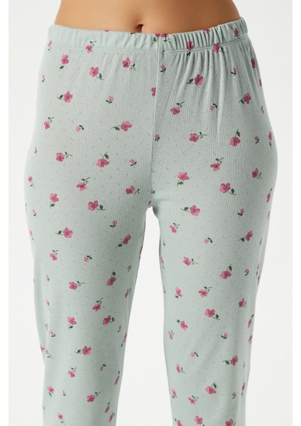 Kadın Juliet Kurdeleli Yumuşak Doku Yeşil Çiçekli Pijama Takımı
