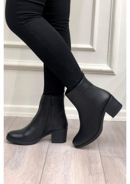 Castleblack 92162-1 Siyah Kadın Kışlık Deri Bot fiyatları