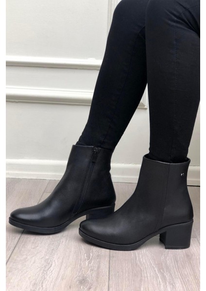 Castleblack 92162-1 Siyah Kadın Kışlık Deri Bot modelleri