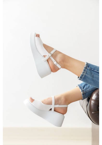 Kadın Lasley Dolgu Topuklu Sandalet - Beyaz indirimleri
