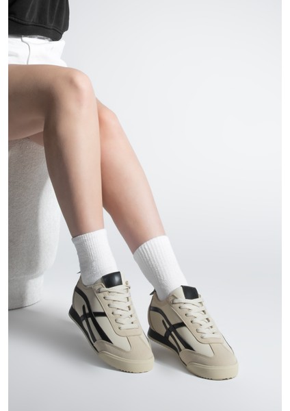 Kadın Sneaker Bağcıklı Spor Ayakkabı Fiyen