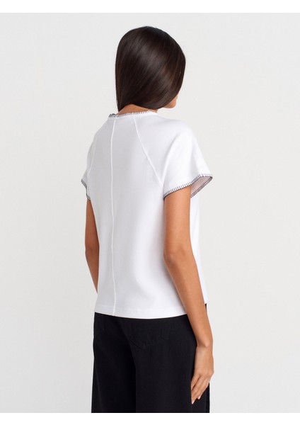31824 Reglan Kol Kontrast Dikiş Detaylı T-Shirt-Beyaz fiyatları