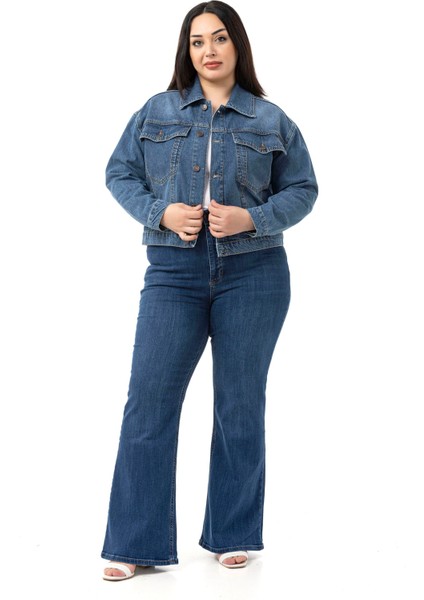 Büyük Beden Göğüsten Çift Cepli Kısa Mavi Denim Ceket
