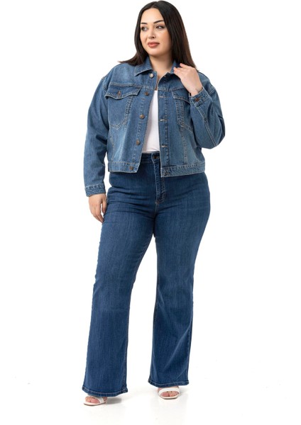 Büyük Beden Göğüsten Çift Cepli Kısa Mavi Denim Ceket