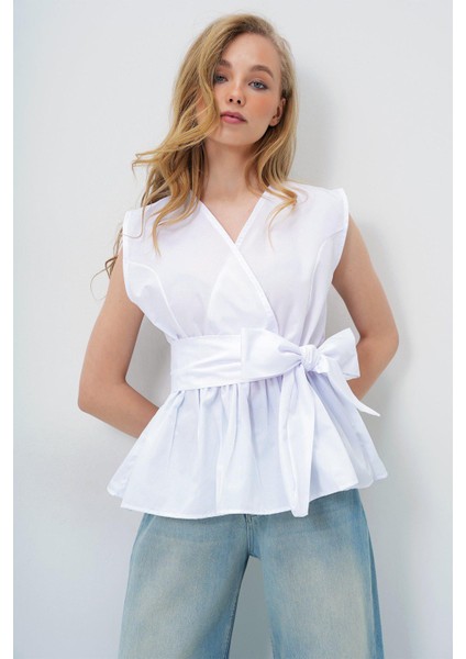 Kadın Beyaz Beli Kuşaklı Sıfır Kol Midi Gömlek modelleri