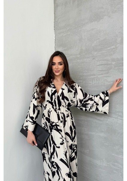 Kadın Siyah Beyaz Kuş Desenli Beli Lastikli Uzun Yırtmaçlı Kruvaze Elbise