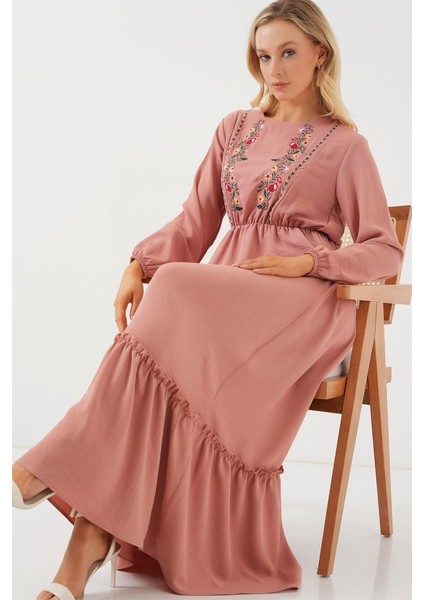 Nakışlı Uzun Tesettür Elbise 2550 - Pudra fiyatları