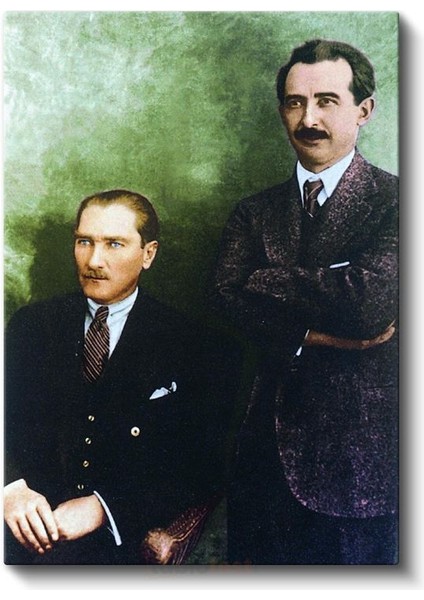 Atatürk ve İnönü - Yeşil Fonlu Tarihi Portre Kanvas Tablo