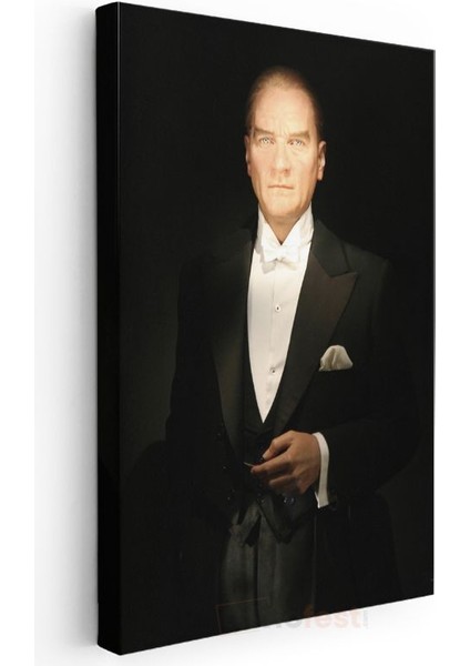 Smokinli Atatürk - Siyah Fonda Resmi Portre Kanvas Tablo