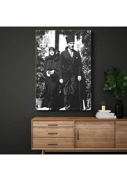 Kalpaklı Atatürk - Tarihi Fotoğraf Kanvas Tablo