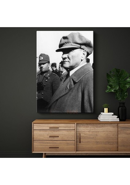 Kasketli Atatürk - Palto ve Profil Kanvas Tablo
