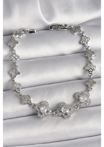 Pirinç Gümüş Renk Zirkon Taşlı Yonca Model Kadın Bileklik - TJ-BB6813