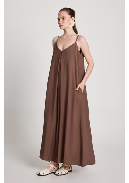 Kadın Kahve %100 Modal Askılı Bol Kesim Uzun Elbise 29201