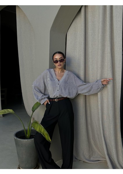 Kadın Acı Kahve Modal Kumaş Oversize Kesim Çizgili Gömlek 29208 fırsatları