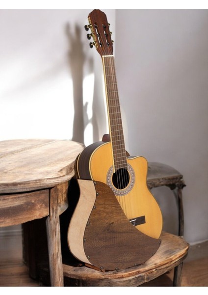 Ahşap Gitar Standı Özel Tasarım