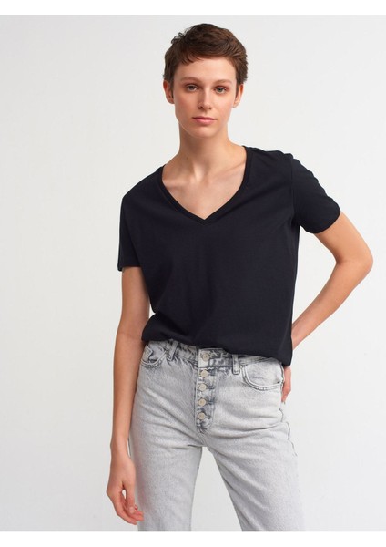 Kadın Pamuklu V Yaka Basic T-Shirt - 3470