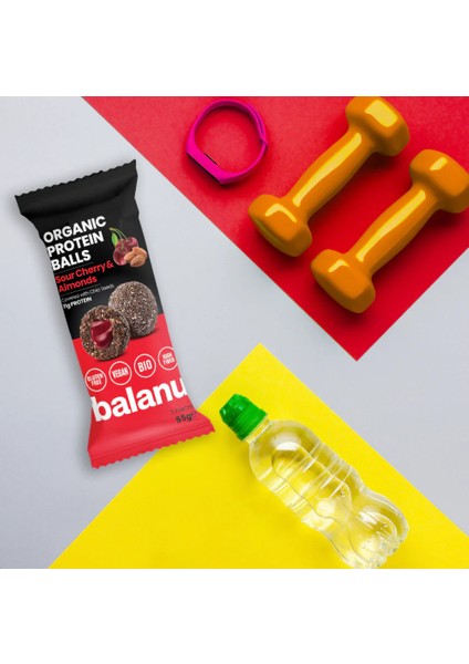 Fruity Meyveli Protein Topları Çilek Dolgulu ve Bademli Atıştırmalık 55G modelleri