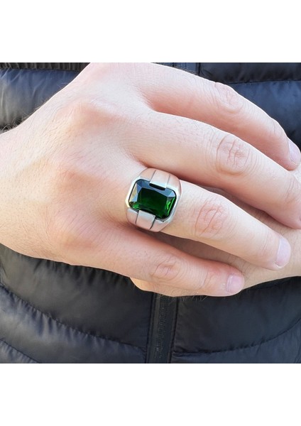 Gümüş Oktagon Kesim Yeşil Zirkon Taşlı Sade Erkek Yüzük modelleri
