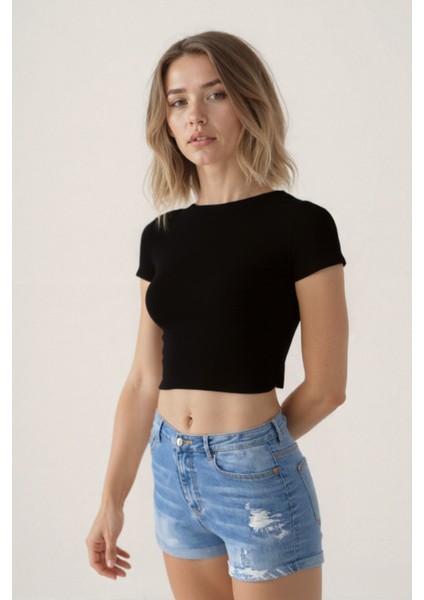Bisiklet Yaka Kısa Kol T-Shirt fırsatları