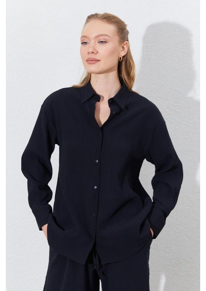 Kadın Siyah Oversize Gömlek fırsatları