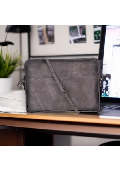 Leeds 14 Inç MacBook ve Pc Uyumlu, Deri, El Yapımı Kılıf, Gölgeli Gri