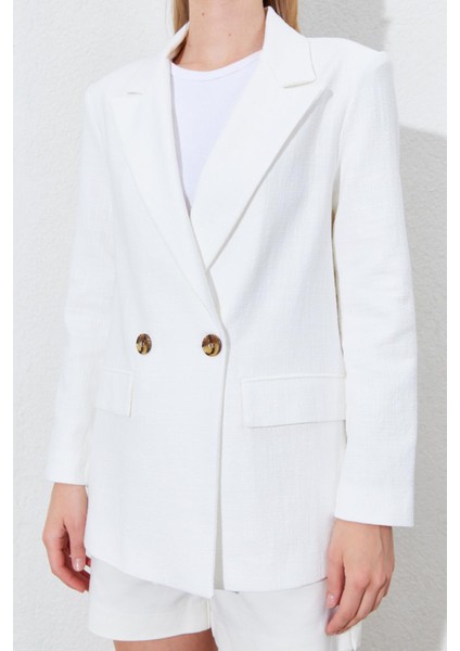 Kadın Ekru Çift Düğmeli Kapak Cepli Keten Blazer Ceket