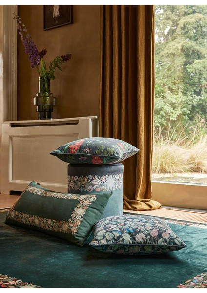 Kadife Dekoratif Yastık 50X50 Cm, Kuş Motifli Çiçek Deseni, Dolgulu modelleri