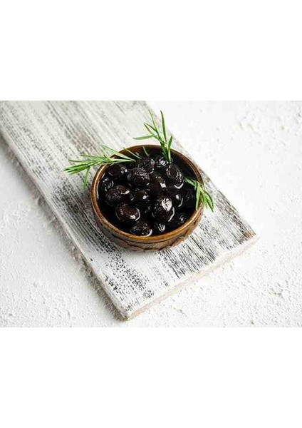 Siyah Zeytin Akhisar Doğal Az Tuzlu 1 kg