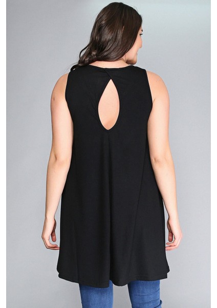 Büyük Beden Kolsuz Sırt Pencere Bluz