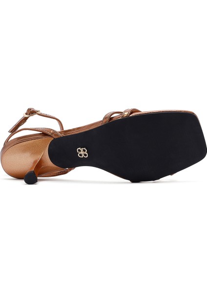 Kadın Bronz Kısa Ince Topuklu Metalik Sandalet 25SFE451532
