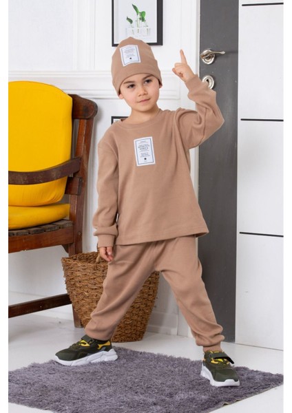 Fitilli Şapkalı Erkek Çocuk 3'lü Takım