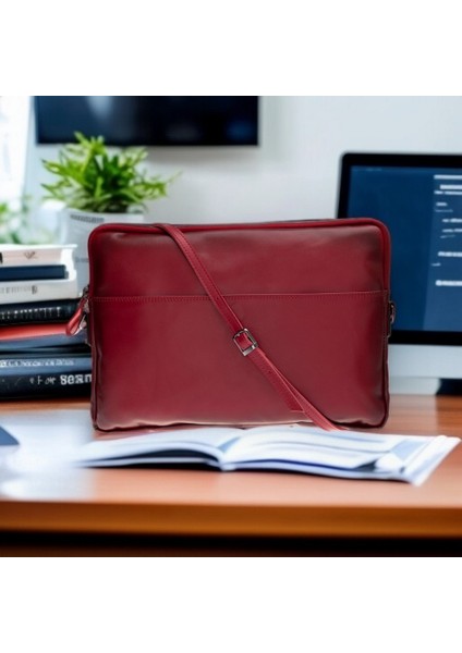 Leeds 16 Inç MacBook ve Pc Uyumlu, Deri, El Yapımı Kılıf, Gölgeli Kırmızı