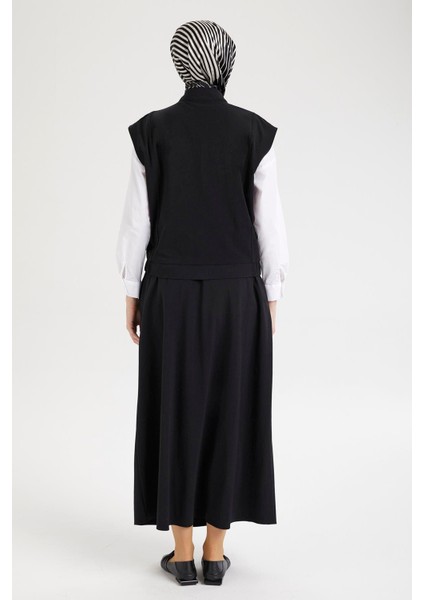 Sıfır Kol Yelekli ve Etekli Ikili Takım-Siyah 25YT613 modelleri