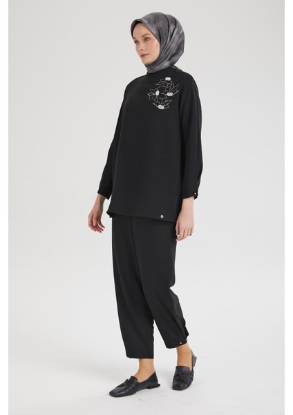 Kolları Düğmeli Taş Desenli Tunik-Siyah 25YT443 fiyatları