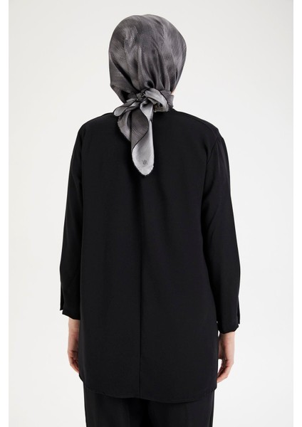 Kolları Düğmeli Taş Desenli Tunik-Siyah 25YT443 fırsatları