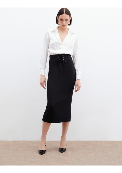 Bel Detaylı Kalem Etek - Siyah