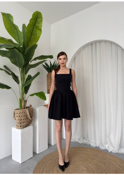 Dreas Fiyon Detaylı Mini Elbise fırsatları