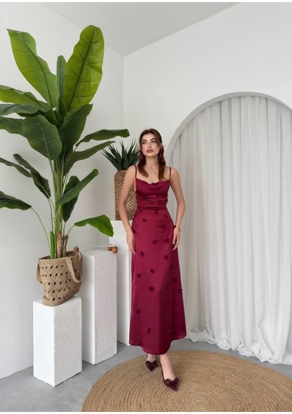 Dora Çiçek Detaylı Elbise