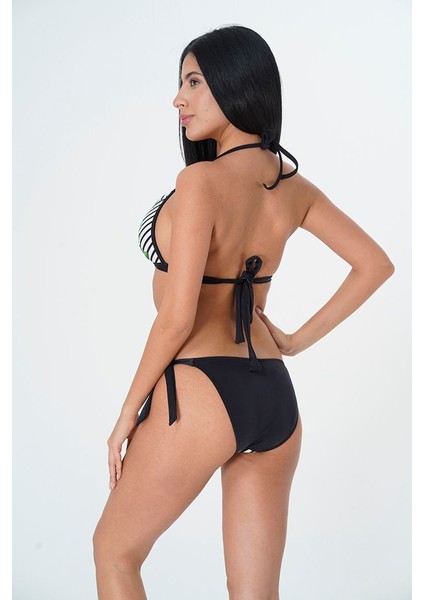 2025 Kreasyonu Çiçek/siyah Beyaz Çizgi Desenli Üçgen Kaplı Bikini Takımı