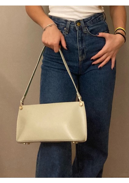 Baget Çanta Metal Köşe Detaylı Modern Krem