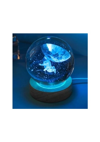 Dekoratif Uçan Astronot Tasarımlı Ahşap Altlıklı Işıklı Cam Küre Büyük Boy Cam:8cm Ahşap:2cm