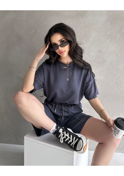 Kadın Modal Kumaş Oversize Kısa Kollu Kadın Eşofman Takımı, Şortlu, Bağcıklı Yumuşak Kumaş