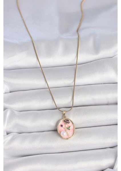 316L Çelik Gold Renk Zincir Pembe Çiçek Işlemeli Inci Detay Portre Model Kadın Kolye - TJ-BKO10077