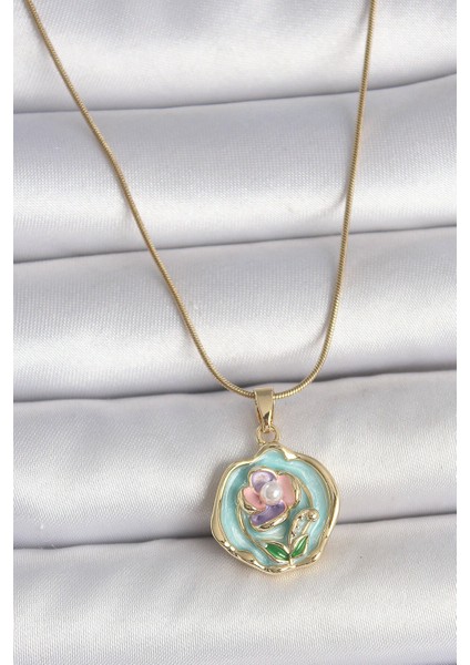 316L Çelik Gold Renk Zincir Turkuaz Pembe Mor Çiçek Işlemeli Inci Detay Portre Model Kadın Kolye - TJ-BKO10073