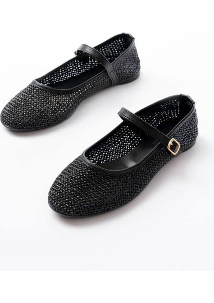 7432 Siyah Fileli Toka Detaylı Günlük Kadın Babet modelleri