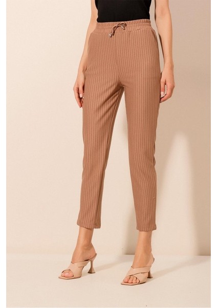 6560 Beli Lastikli Bağcıklı Pantolon - Camel