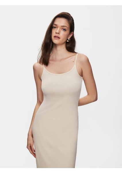 Kadın Askılı Geniş Yaka Bej Elbise indirimleri